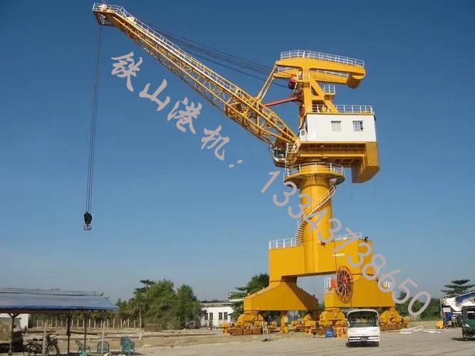江西景德鎮(zhèn)碼頭門(mén)座起重機(jī)廠家精選材質(zhì)