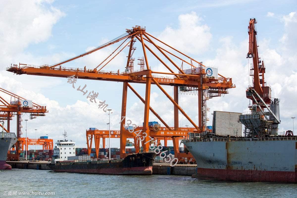 湖南常德岸橋廠家岸橋適應(yīng)性廣，操作方便